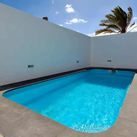 Willa Sunrise Private Pool By Pvl Puerto del Carmen (Lanzarote)