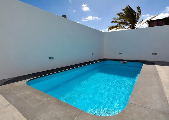 Villa Sunrise Private Pool By Pvl Puerto del Carmen (Lanzarote)